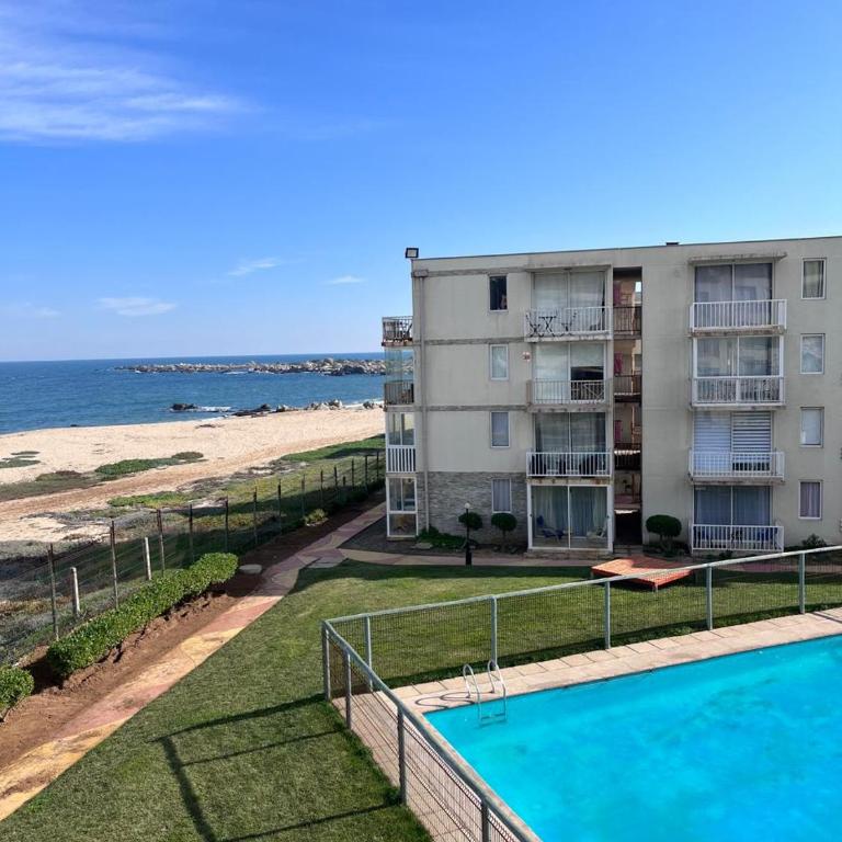 Bordemar, primera línea de playa - Three-Bedroom Apartment - Oceanfront - 6