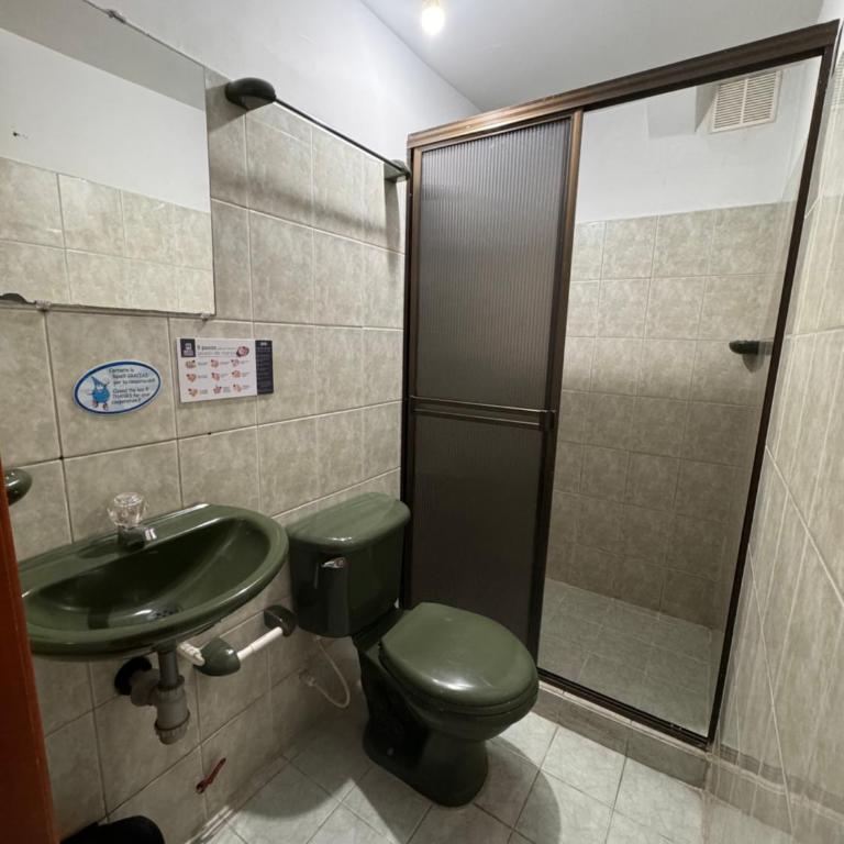 Hotel Estambul - Habitación Individual con baño privado - 3