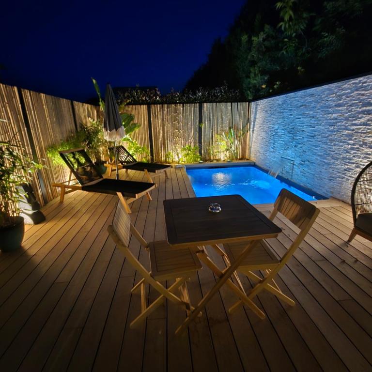 Le Cocoon - Jacuzzi, Sauna et Piscine privée - Chambre Deluxe - 3