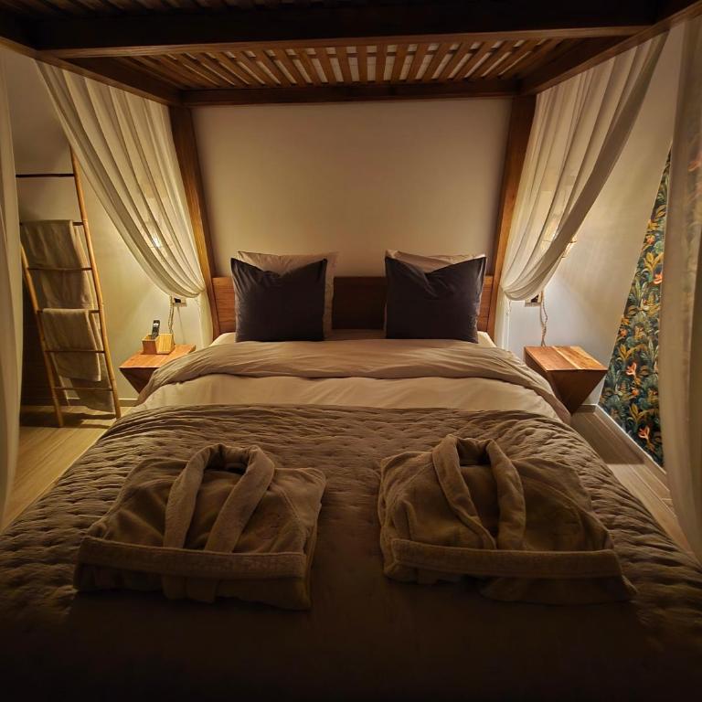 Le Cocoon - Jacuzzi, Sauna et Piscine privée - Chambre Deluxe - 2