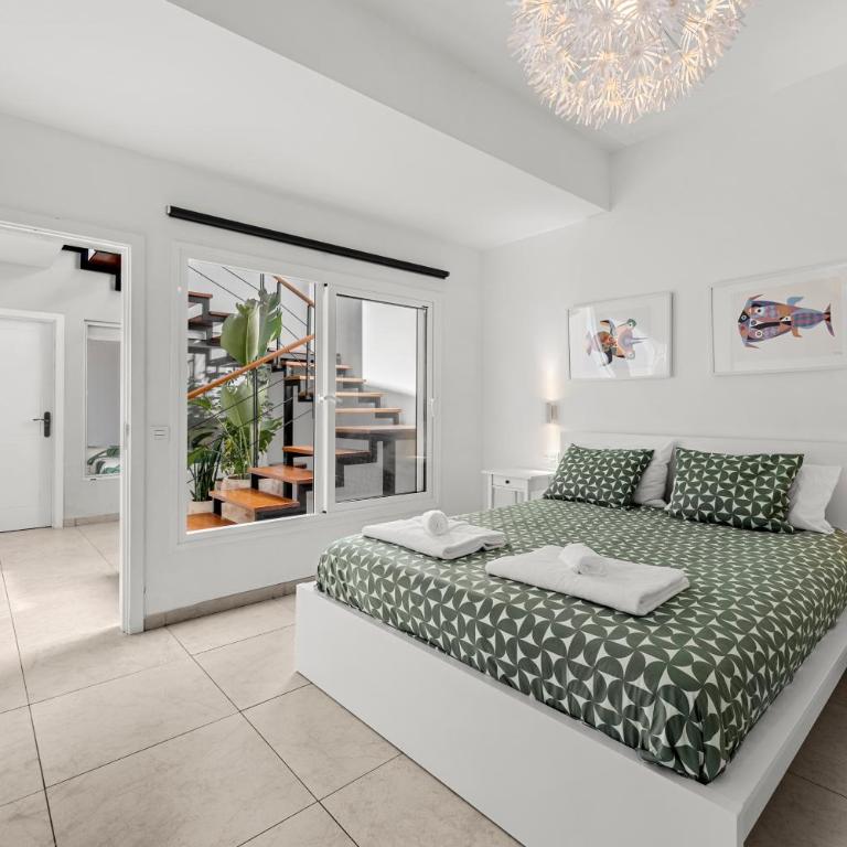 Stunning 2 bedroom Duplex close to main Beach with seaviews - Apartamento de 2 dormitorios - 13