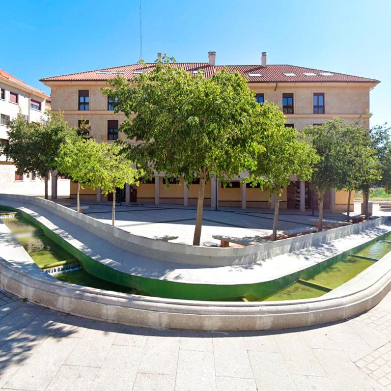VUT Plaza Fontana - Apartamento de 3 dormitorios con vistas al parque - 48