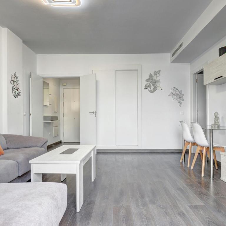 Estepona terrace, parking & pool Apartment - Apartamento de 1 dormitorio - 12