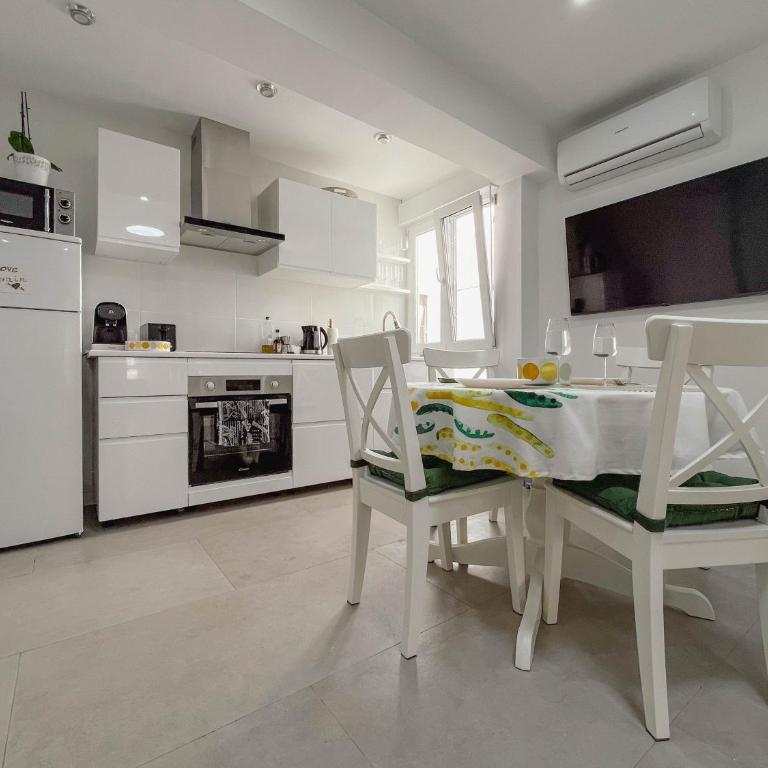 Stylish apartment in Santa Pola - Apartamento de 3 dormitorios - 15