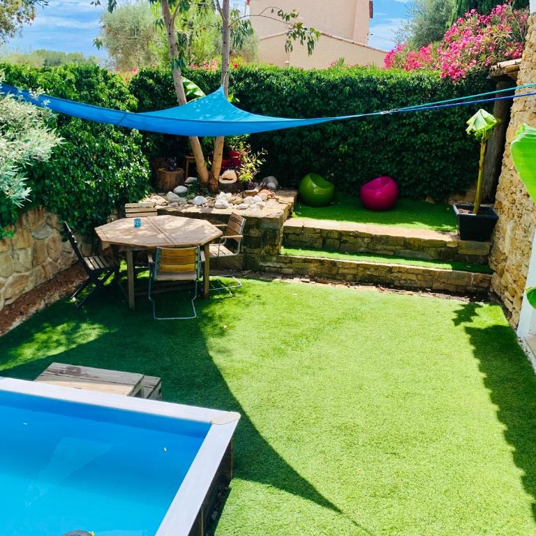 Surf House avec jardin dans quartier de Standing entre mer et vignes - Villa 2 Chambres - 2