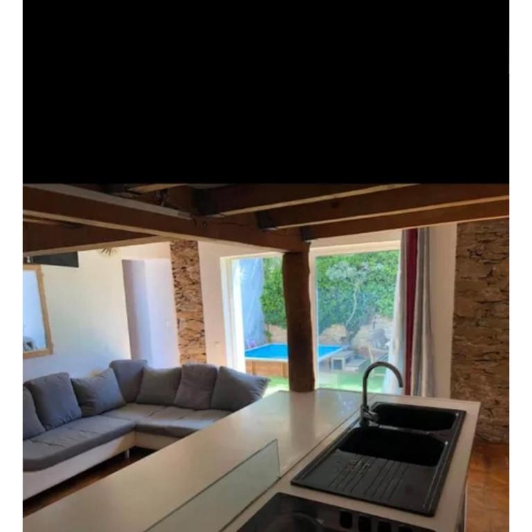 Surf House avec jardin dans quartier de Standing entre mer et vignes - Villa 2 Chambres - 4