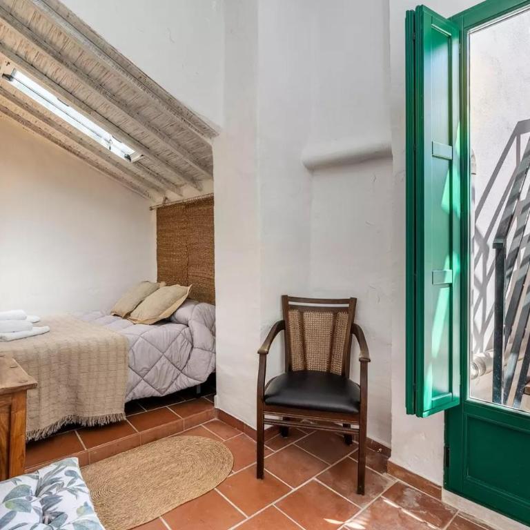 Ruralya Alojamientos Granada Constitución Square - Two-Bedroom House - 12