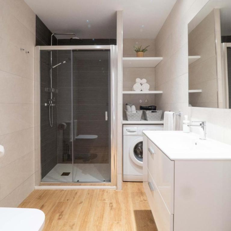 Apartamento 1ª Linea de Playa en Fuengirola - One-Bedroom Apartment - 4