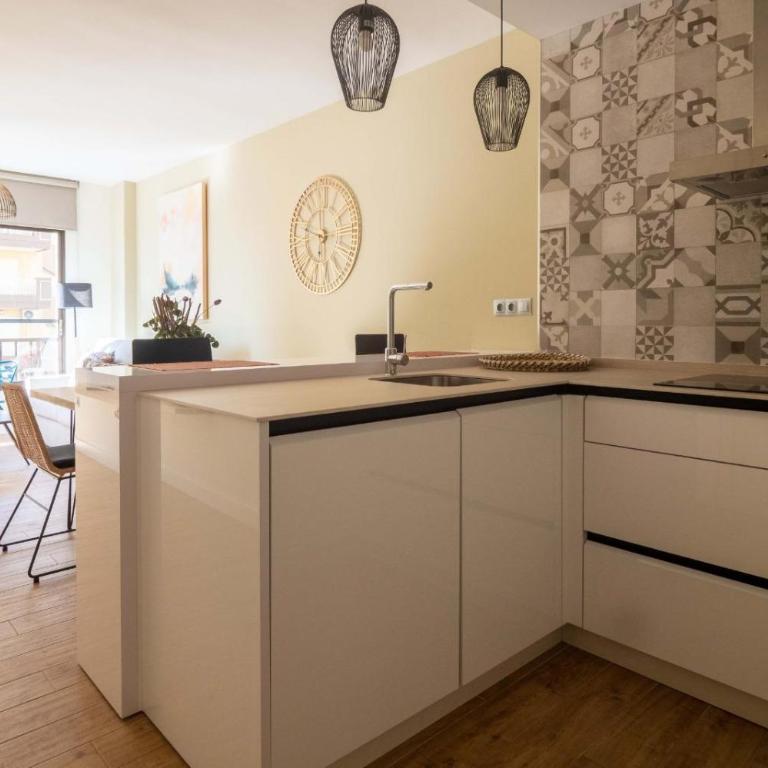 Apartamento 1ª Linea de Playa en Fuengirola - One-Bedroom Apartment - 5