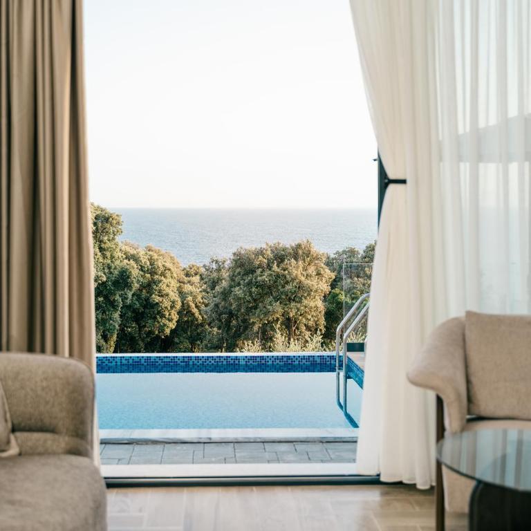 Omena Luxury Villas - Three-Bedroom Villa - 3