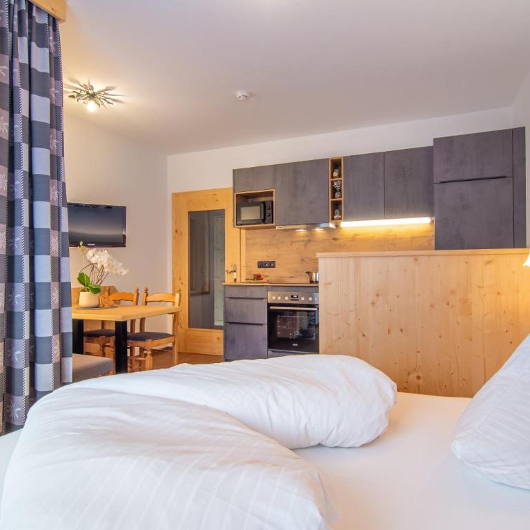 Pension am Rain - Apartment mit 2 Schlafzimmern und Balkon - 2