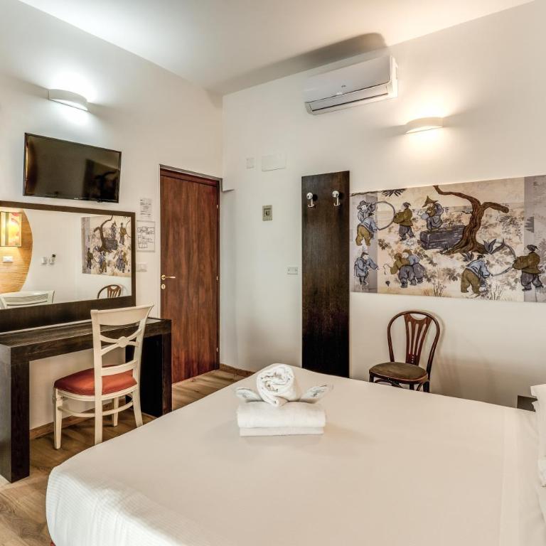 Hotel Santa Prassede - Camera Matrimoniale/Doppia con Letti Singoli - 9