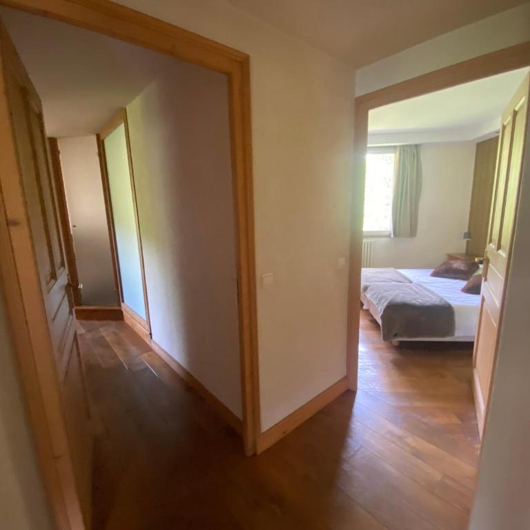 appartement 103m2 près de Megève, face à télécabine la Princesse,2 chambres , garage, local à ski - Appartement 2 Chambres - 19
