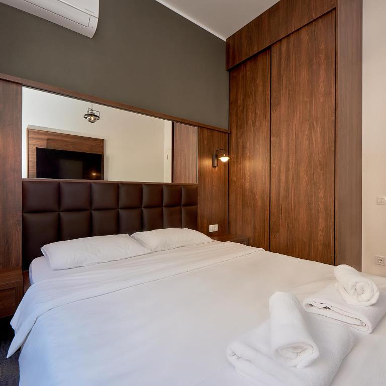 BigMontenegro Dreams - Two-Bedroom Apartment with Pool View - 5
