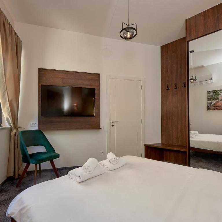 BigMontenegro Dreams - Two-Bedroom Apartment with Pool View - 7