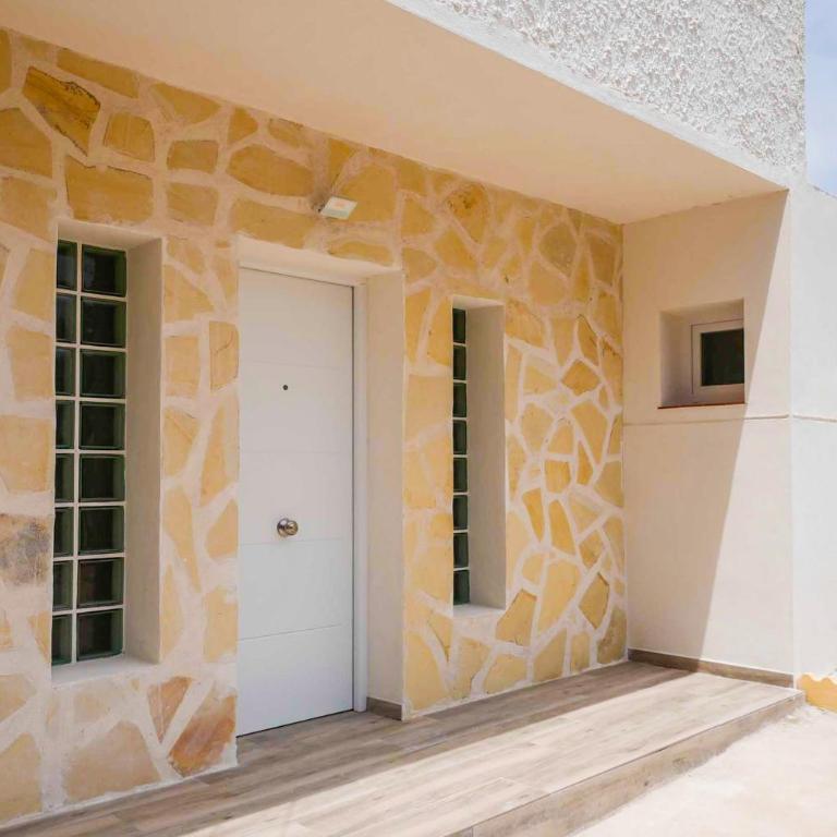 Casa LOMA con terreno privado y parking compartido - a 800m de Playa Poniente - Casa de 2 dormitorios - 13
