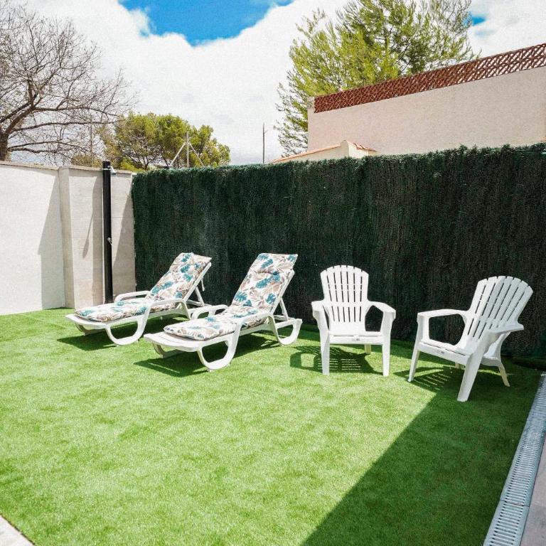 Casa LOMA con terreno privado y parking compartido - a 800m de Playa Poniente - Casa de 2 dormitorios - 37
