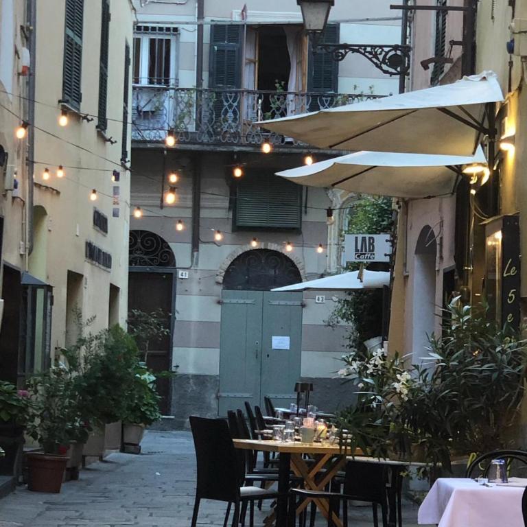 LA CASA SULLA PIAZZETTA - Appartamento con 1 Camera da Letto - 2
