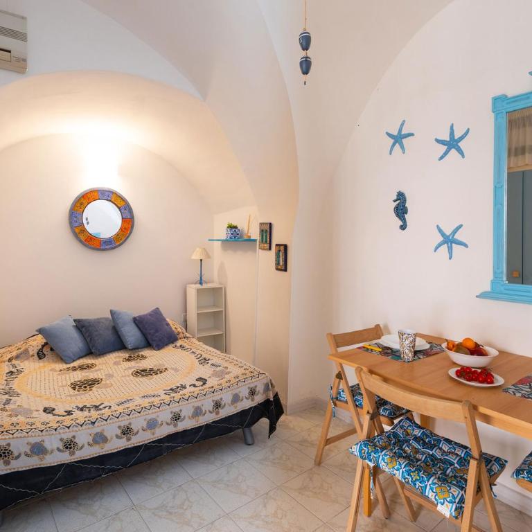 Blue Bliss by BarbarHouse - One-Bedroom Apartment - 3