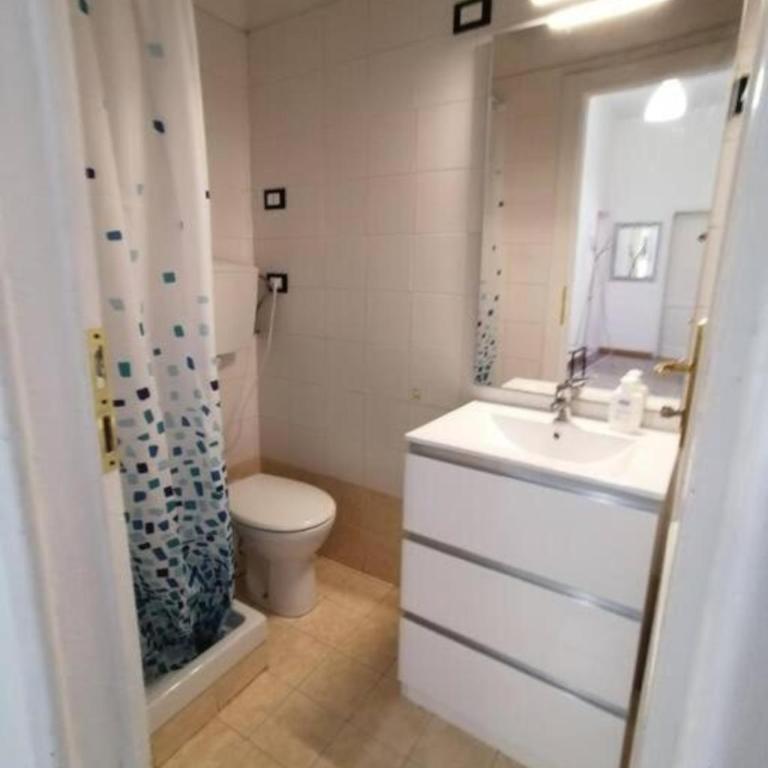 Di là d'Arno, climatizzato a due passi dal centro! - Three-Bedroom Apartment - 9
