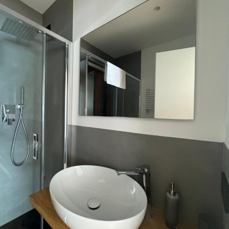 Exclusive designer apartment Facing Palmaria Island Spacious scenic terrace Bright Modern Interiors Fully equipped kitchen Air conditioning Private parking Up to 6 guests - Casa Vacanze - 36