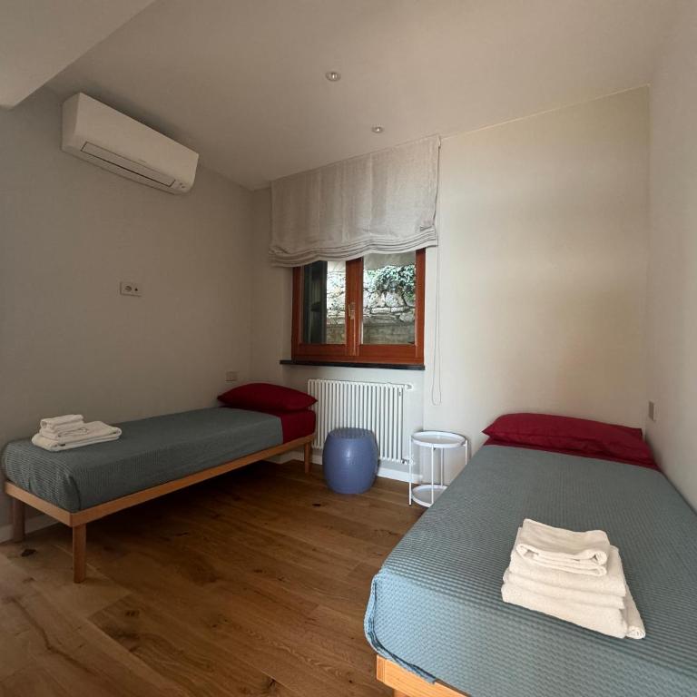 Exclusive designer apartment Facing Palmaria Island Spacious scenic terrace Bright Modern Interiors Fully equipped kitchen Air conditioning Private parking Up to 6 guests - Casa Vacanze - 35