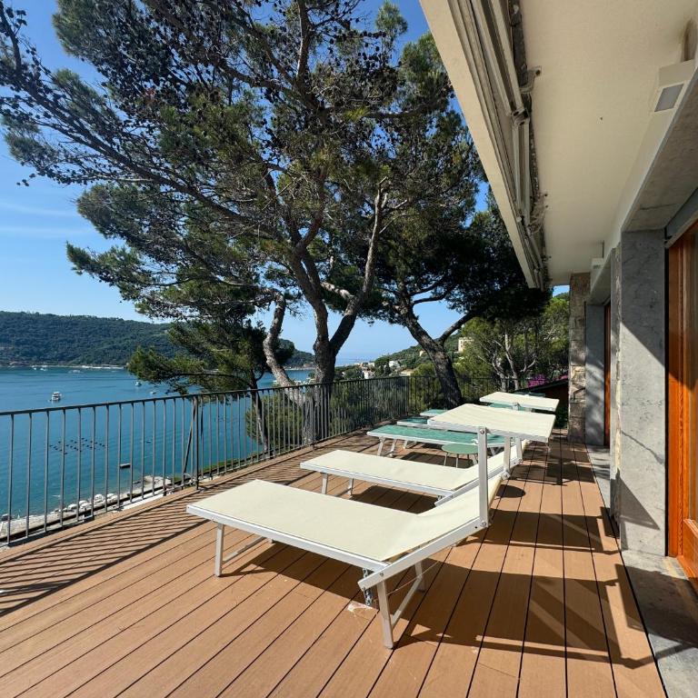 Exclusive designer apartment Facing Palmaria Island Spacious scenic terrace Bright Modern Interiors Fully equipped kitchen Air conditioning Private parking Up to 6 guests - Casa Vacanze - 51