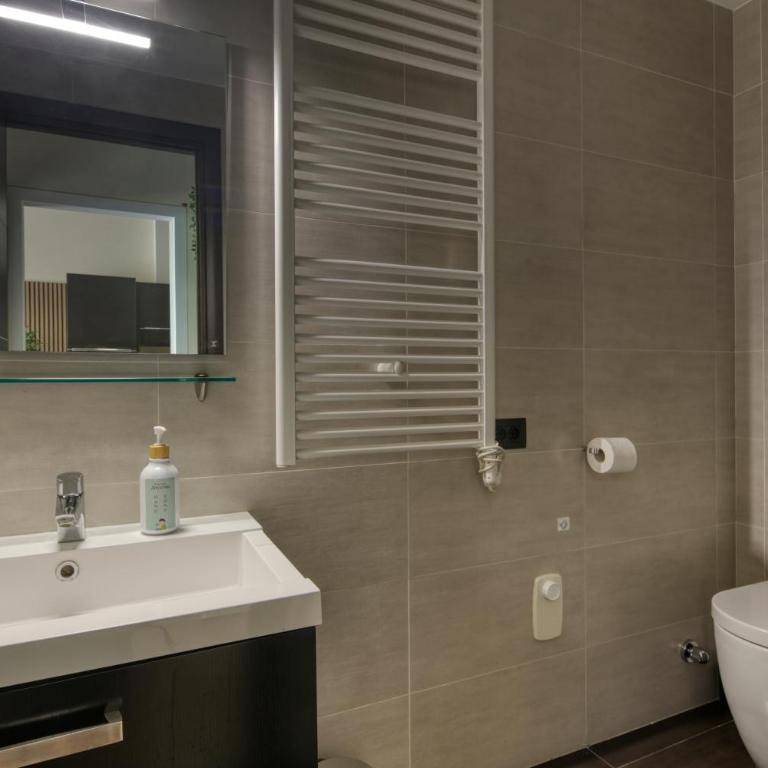 Appartamento Urban Jungle - One-Bedroom Apartment - 24