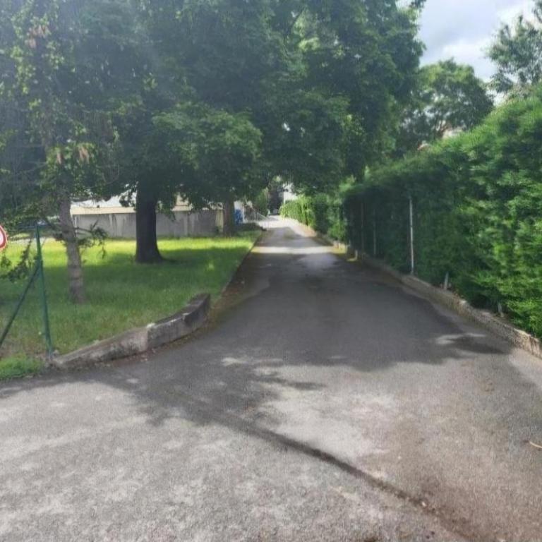 Le Temps d'un Séjour Clermont-Ferrand F3 2 chambres 1 chambre avec 1 lit simple et 1 chambre avec 2 lits doubles et 1 Garage - Appartement 2 Chambres - 19