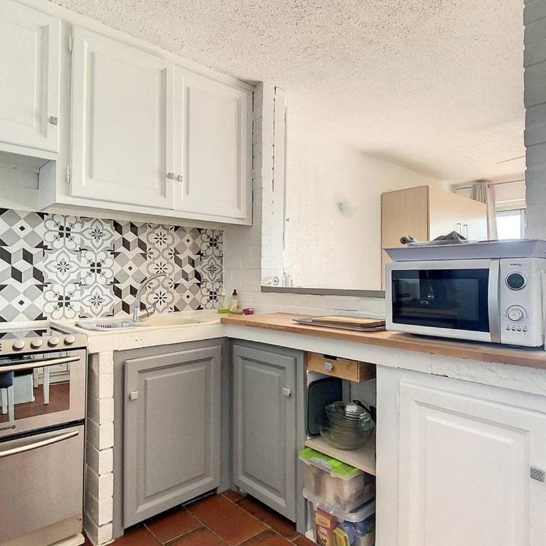Studio en bord de mer, rez de jardin, accès plage - FR-1-610-90 - Studio - 11