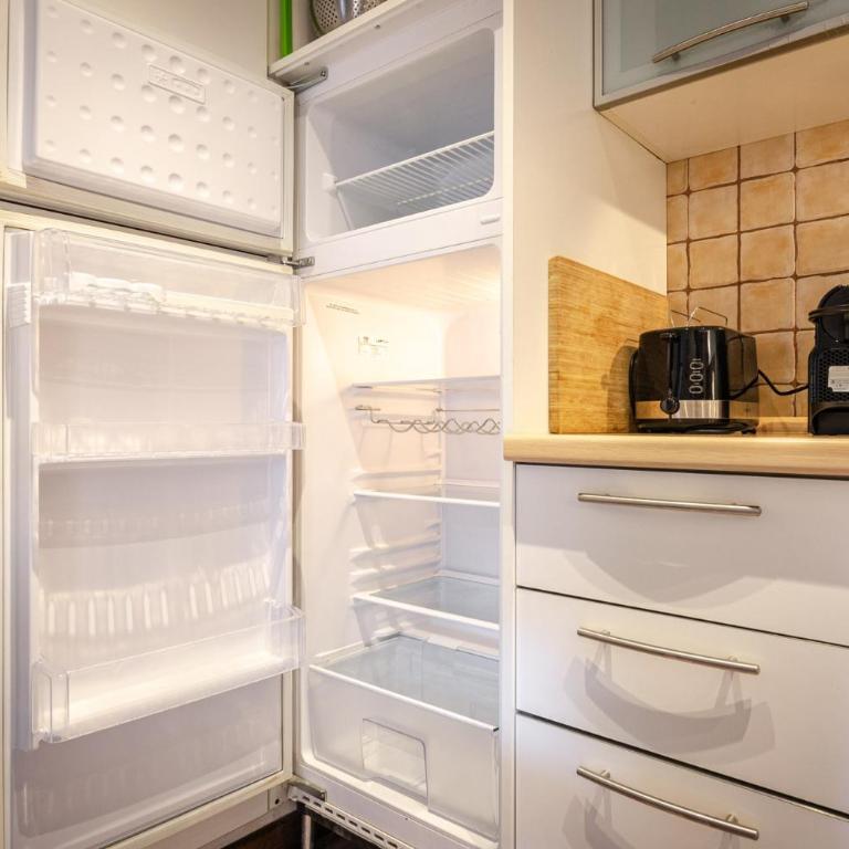 Casa Zamboni - Two-Bedroom Apartment - 20