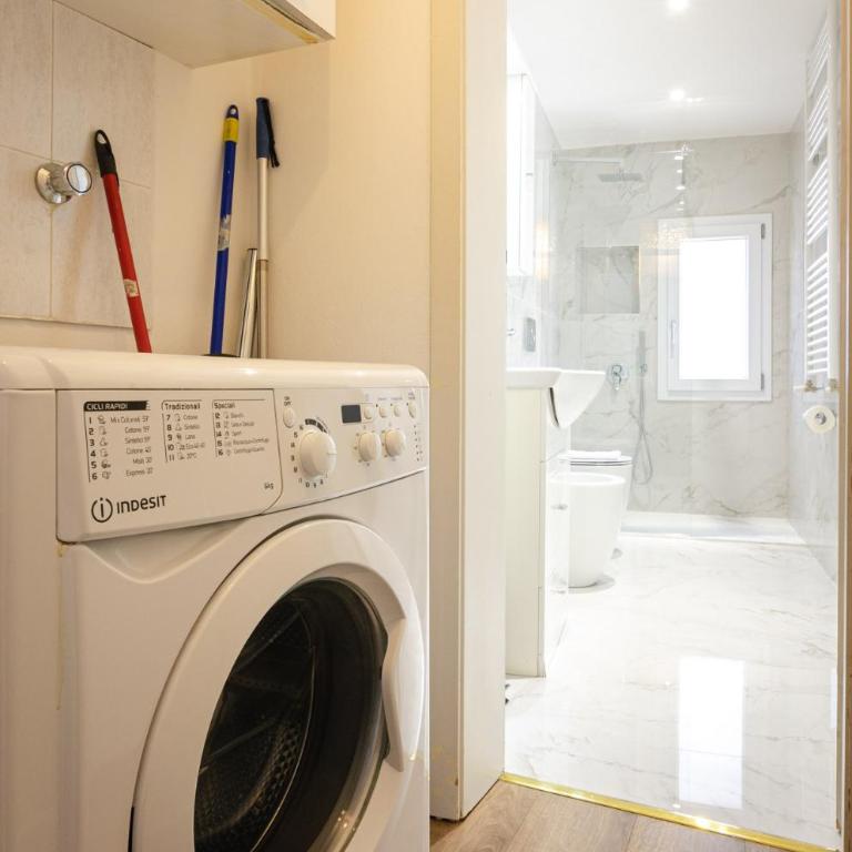 Casa Zamboni - Two-Bedroom Apartment - 24