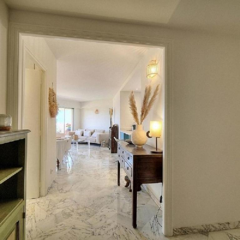 Somptueux 2 chambres vue MER, TERRASSE, PARKING A2B232 - Appartement - Vue sur Mer - 37