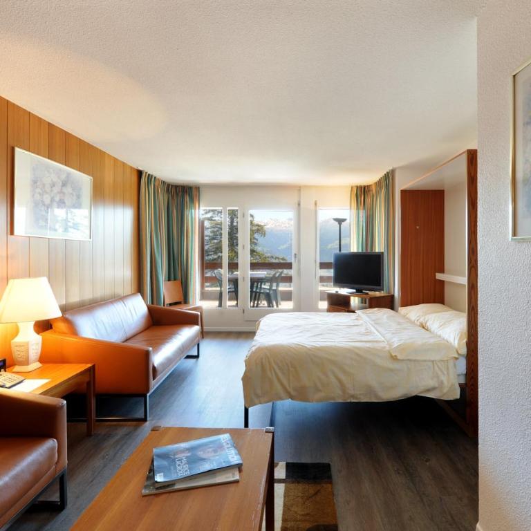 Hotel Helvetia Intergolf - Suite Familiale (2 Adultes + 2 Enfants) avec Balcon - Vue sur Montagnes - 8