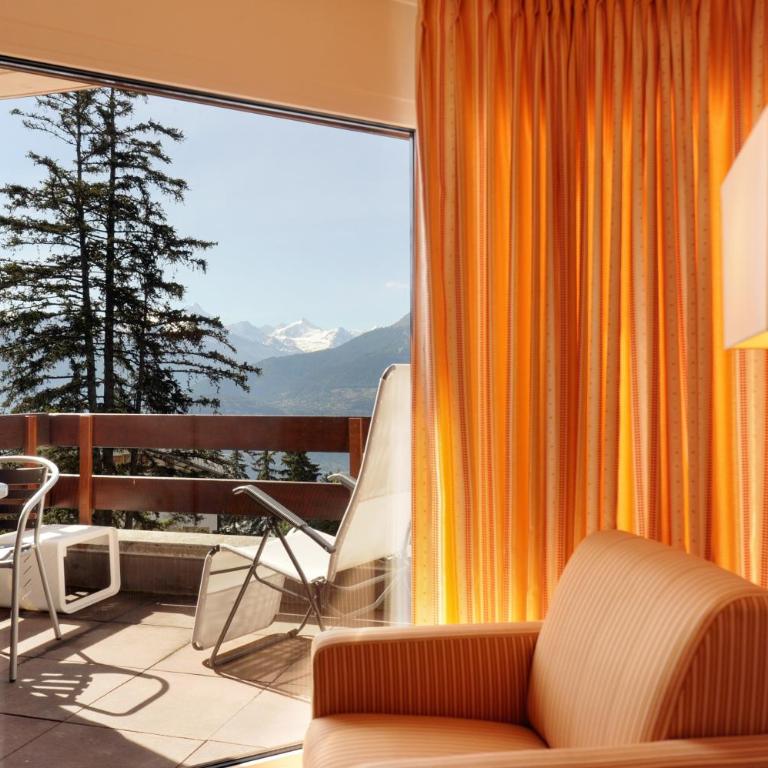 Hotel Helvetia Intergolf - Chambre Familiale (2 Adultes + 1 Enfant) avec Balcon - Vue sur Montagne - 4