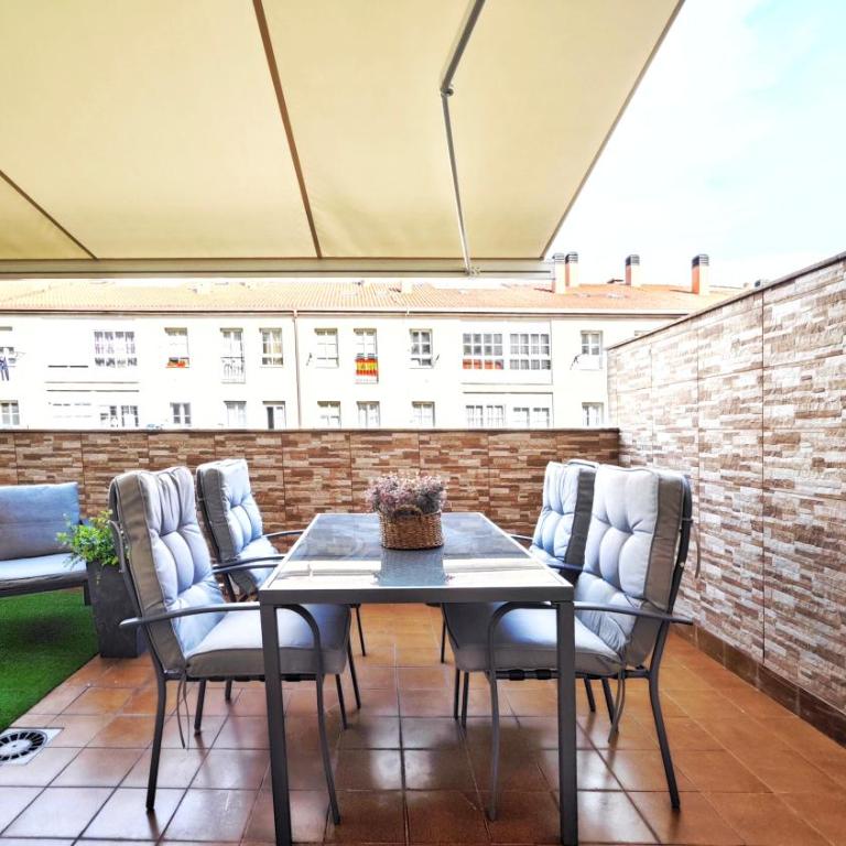 Piso céntrico Santiago de Compostela con terraza y parking - Apartamento de 2 dormitorios con terraza - 9