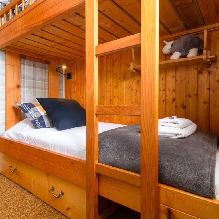 Les Soldanelles Cozy Alpine Apartment in Chamonix | Ski Access & Mountain Views - Happy Rentals - Chalet 2 Chambres - 15