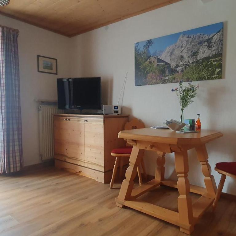 Gästehaus Watzmannblick - Doppelzimmer mit Balkon - 5