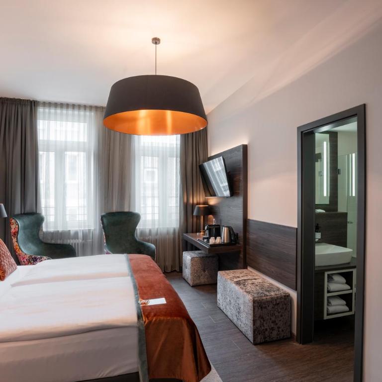 Boutique Hotel Germania - Habitación Doble Deluxe - 13