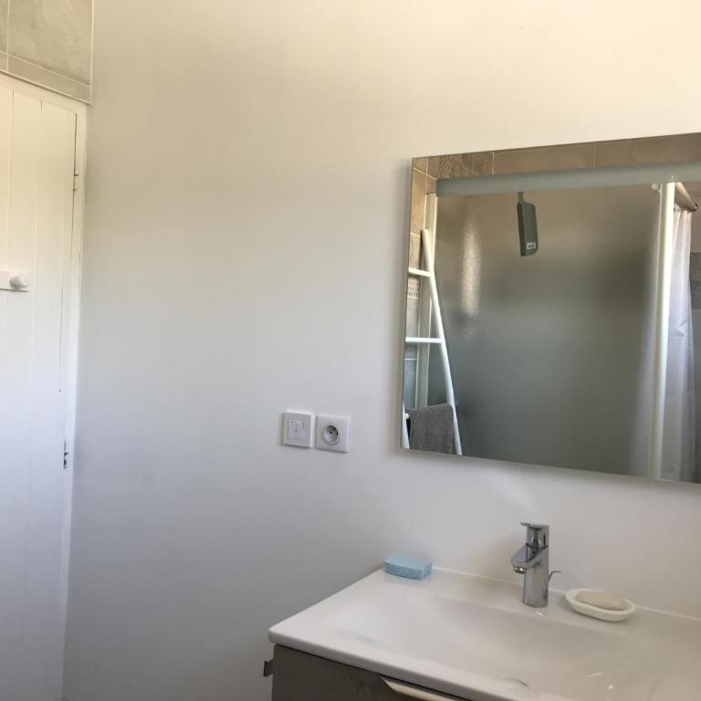 Agréable maison à pied de la plage et du centre avec wifi - Maison 3 Chambres - 10