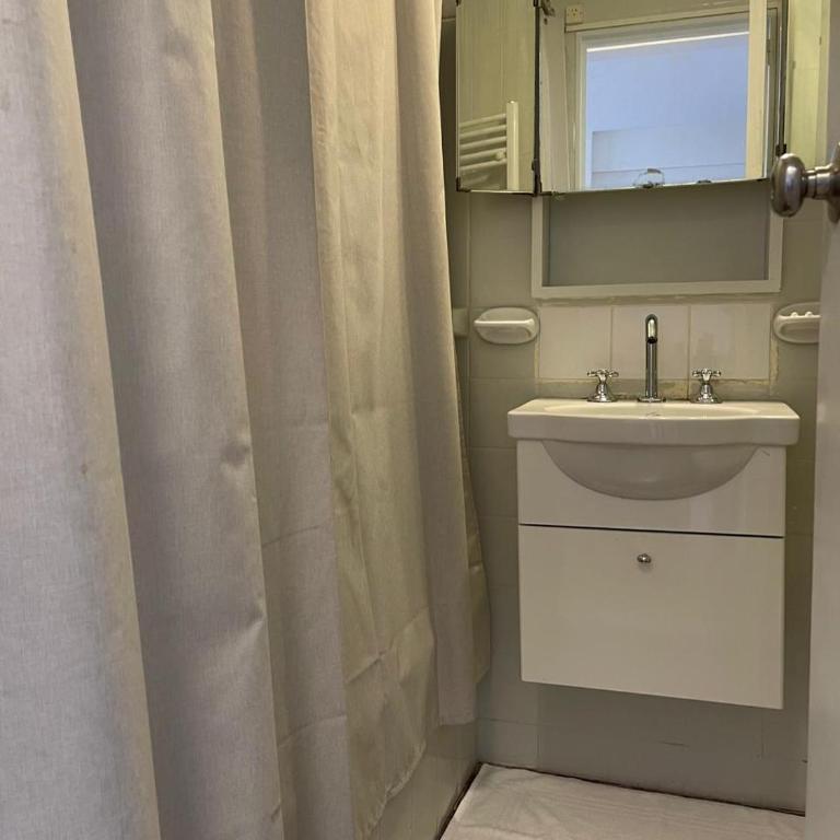 Estratégico apartamento a metros de Teatro Colón - Apartamento de 2 dormitorios - 9