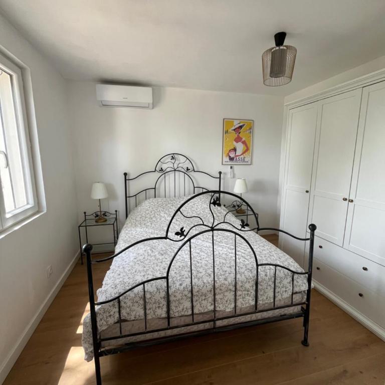 3 pièces au 1er étage dans bastide grassoise - Two-Bedroom Apartment - 12