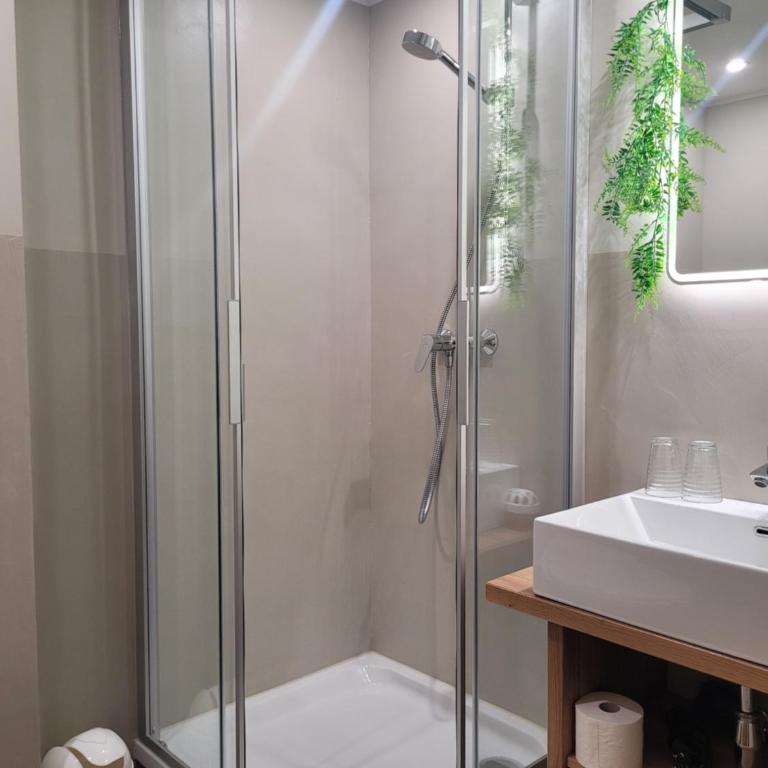 Jaeger Guesthouse - Doppelzimmer mit Terrasse - 3