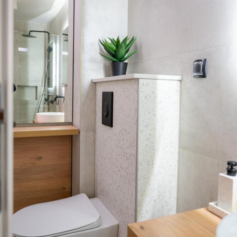 Old Town Nest - Deluxe King Room - 34