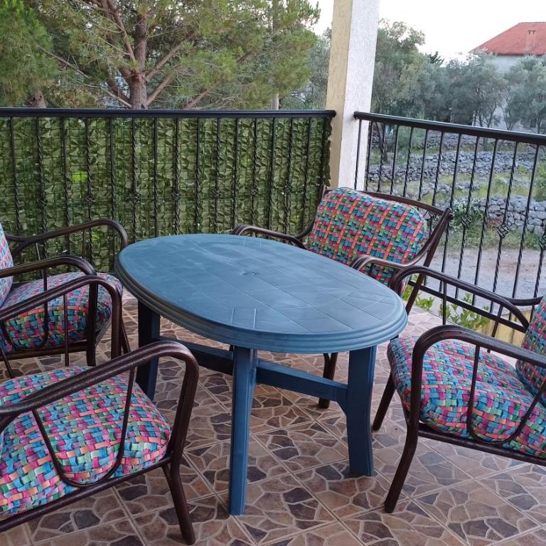 Apartments Villa-G Lustica - Apartman s 1 Spavaćom Sobom i Balkonom - 38