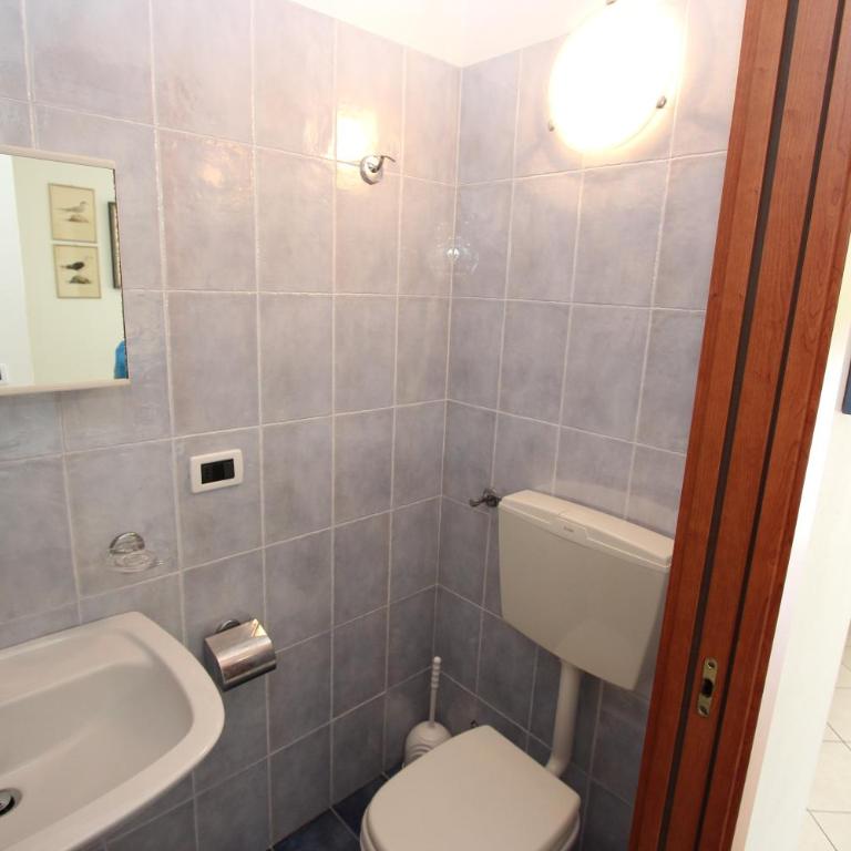 Villa Fiordalisi - Three-Bedroom Villa - 12