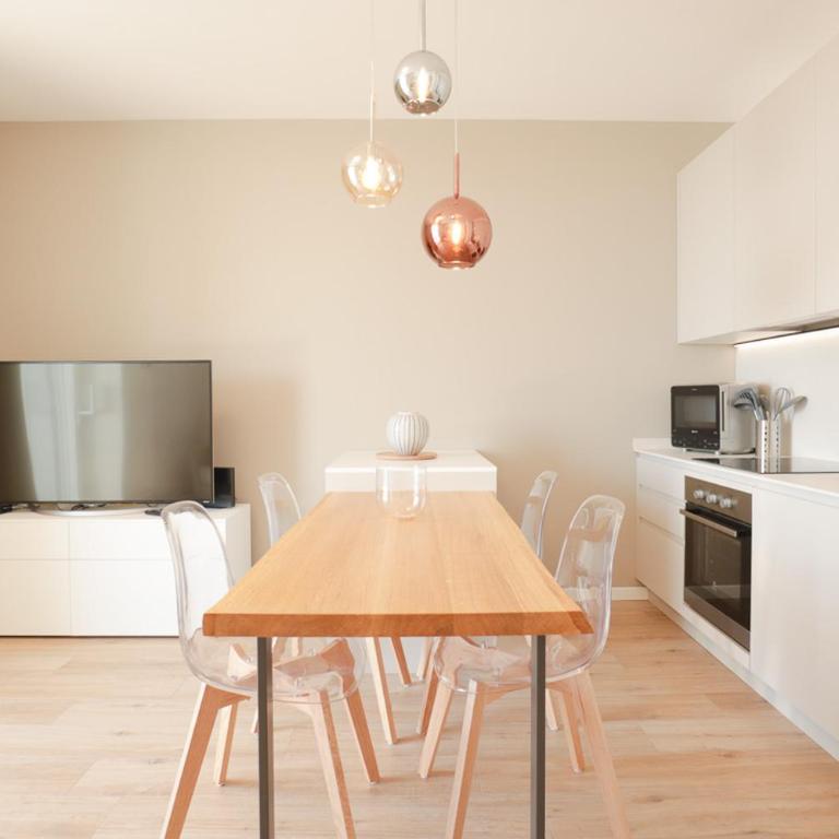 Podium - QUI VENDE Immobiliare - per solo Famiglie - Appartamento con 2 Camere da Letto - 20
