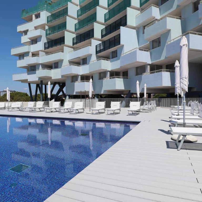 Podium - QUI VENDE Immobiliare - per solo Famiglie - Appartamento con 2 Camere da Letto - 53