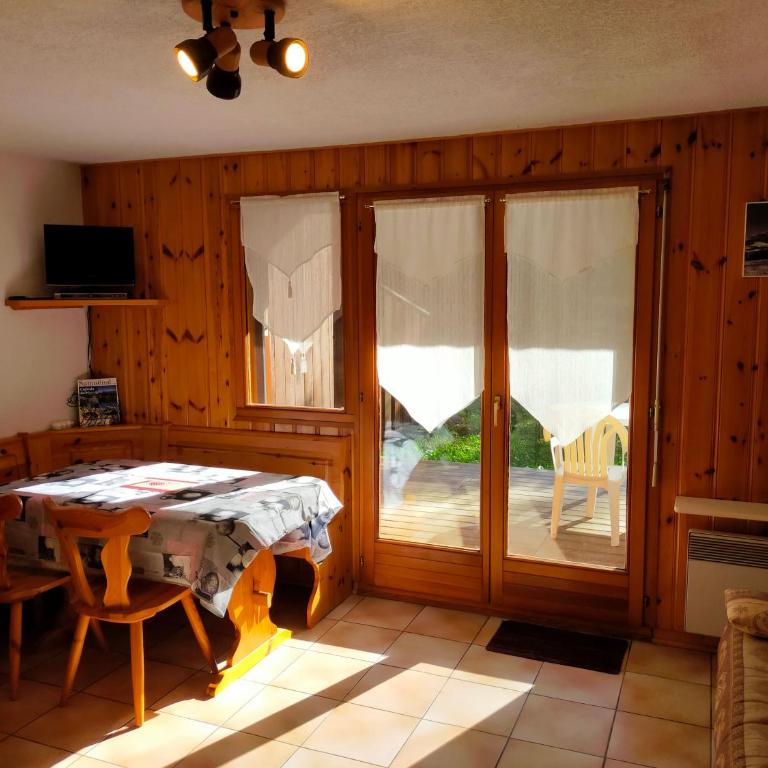 SAMOENS appartement proche du centre - Apartment mit 1 Schlafzimmer - 4
