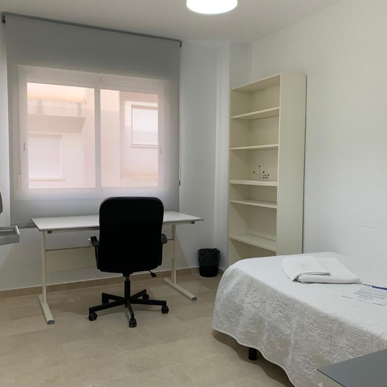 Hostel Residencia Alfil - Habitación Doble con baño compartido - 1 o 2 camas - 24